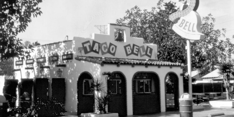 1962.jpg